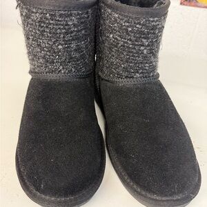 Minnetonka Black and Gray Knit Boots